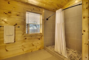 Hair dryer, towels - 🎉 PRIVATE Indoor👙Pool w/ FIRE PIT 🔥& Room for 18 Guests! (Sevierville)