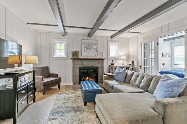 Smart TV, fireplace, video games