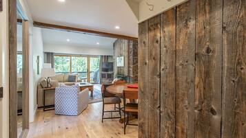 TV connectée, cheminée