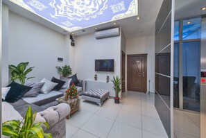 Interior - Raimond Hotel (Istanbul)