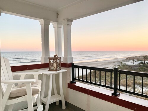 OCEANFRONT CONDO AMAZING VIEWS OF TOPSAIL BEACHES!