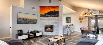 LUXURY EL PASO THEMED HOME W/ FUTURISTIC SHOWERS