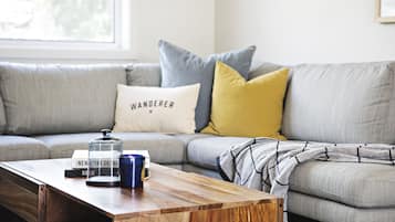 Deluxe House | Living area