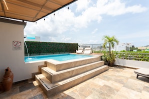 Piscine sur le toit