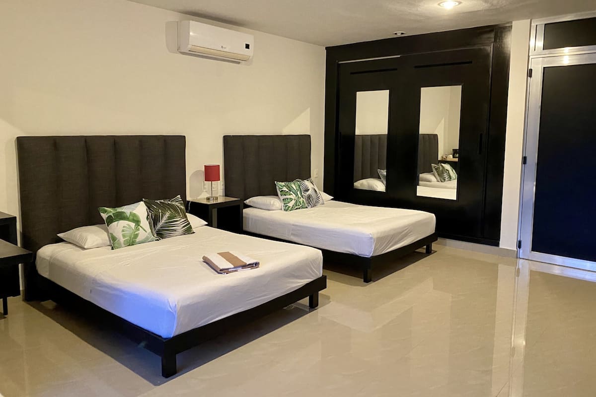 1 bedroom, Frette Italian sheets, premium bedding, pillow-top beds