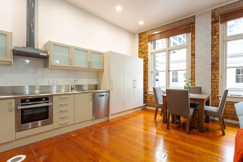 Toodle's Characterful loft on Lorne Street