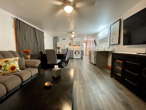 Smart TV, music library, video library, stereo