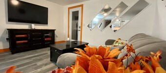 Havasu Sunflower Orange 2 bedroom, closest to the London Bridge