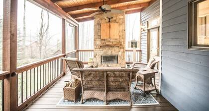 Spacious Apple Valley Home with Mountain Views