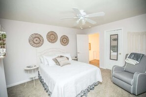 5 dormitorios, tabla de planchar con plancha, cuna de viaje y wifi