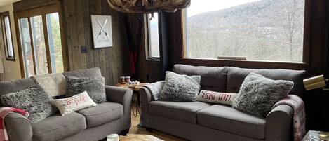 Smart TV, fireplace, printers