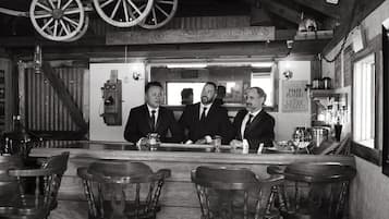 Bar (en la propiedad)