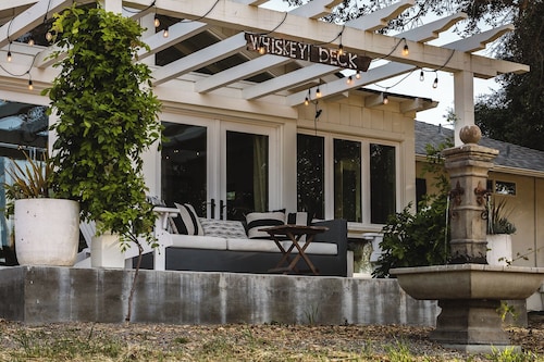 Eagle Creek Ranch in Downtown Los Alamos 