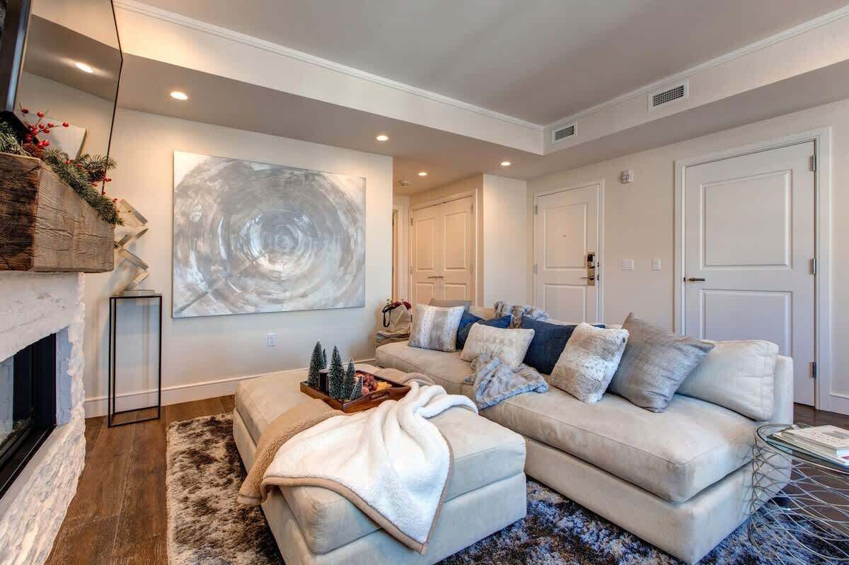 Flat-screen TV, fireplace, offices