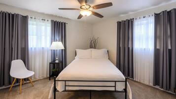 4 habitaciones, tabla de planchar con plancha y wifi gratis