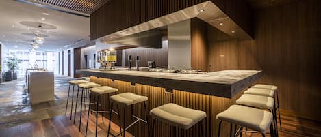 Tägliches Frühstücksbuffet (2600 JPY pro Person)