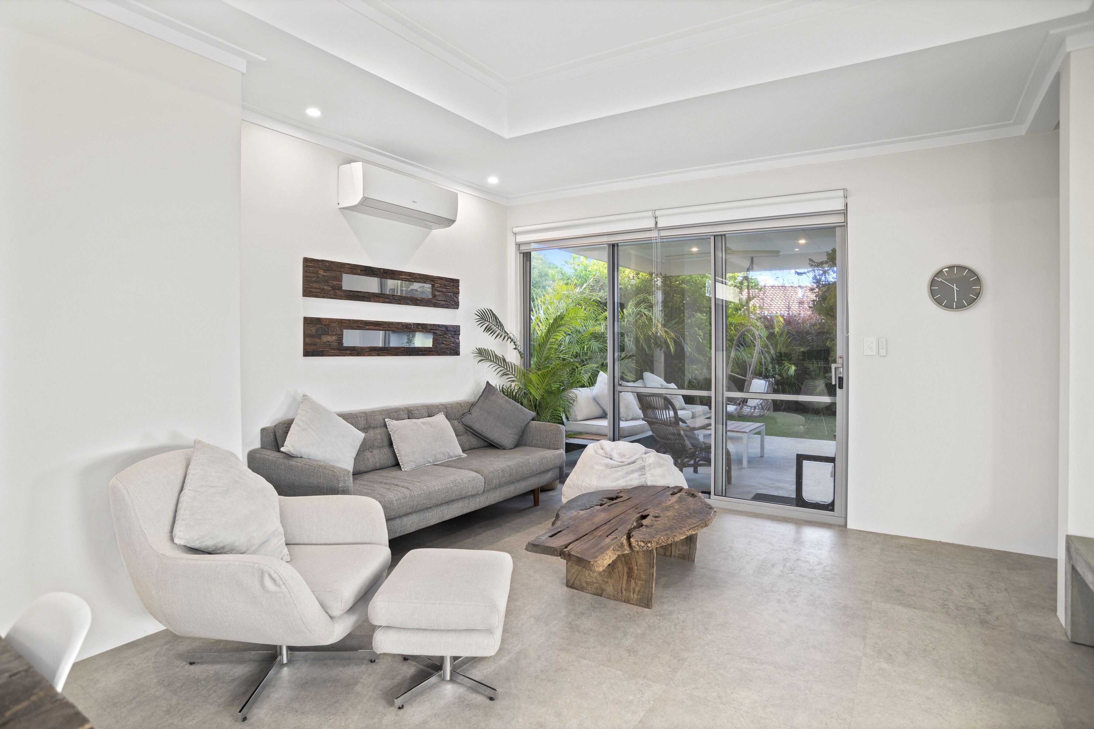 Ocean Cove Chalet is just 500m from the Dunsborough beach