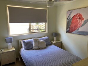 3 chambres, fer et planche Ă repasser, Wi-Fi, draps fournis