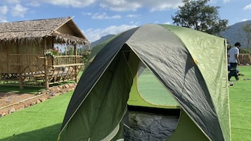 Tält Basic - delat badrum (4 Persons) | Sängkläder