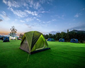 Golf - Ozone Tented Camp See the Star (Pak Chong)