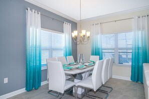 Dining - MO4393 Storey Lake Condo  5Beds 4Baths Private Pool and Free Waterpark (Kissimmee)