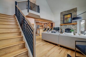 Smart TV, fireplace, video games, books - Enjoy a Fun Family Jaunt to Escape Chalet (Steamboat Springs)
