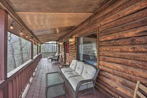 Terrace/patio - Relaxing Retreat w/ Private Dock on Claytor Lake! (Dublin)
