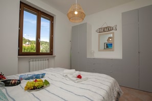 Family Apartment, Multiple Bedrooms (Casa Valtenesi) | 2 bedrooms, iron/ironing board, free WiFi, bed sheets