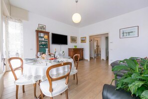 Familienapartment, Mehrere Schlafzimmer (Residenza La terrazza di Dante) | Speisen
