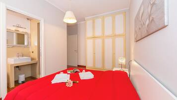 Familienapartment, Mehrere Schlafzimmer, 2 BĂ€der (Appartamento Il Golfo Lake View)