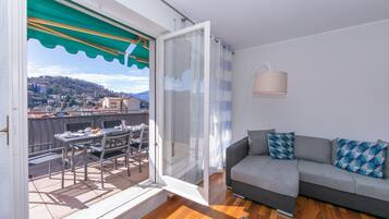 Familienapartment, Mehrere Schlafzimmer, 2 Bäder (Appartamento Il Golfo Lake View) | Ausblick vom Zimmer