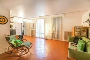 Family Townhome, Multiple Bedrooms, 2 Bathrooms, Lakeside (Riva del Caolino) | Living area