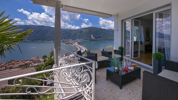 Balcony - Villa Lago Lugano (Bissone)