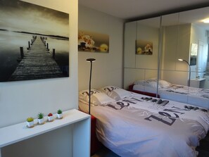 1 bedroom, iron/ironing board, WiFi, bed sheets