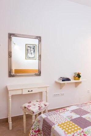 公寓 (One Bedroom Apartment) | 1 間睡房、免費 Wi-Fi
