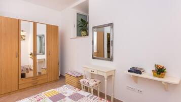 Apartment (One Bedroom Apartment) | 1 bedroom, free WiFi