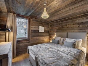 3 bedrooms, free WiFi, bed sheets - Modern duplex near slopes with parking (Méribel)