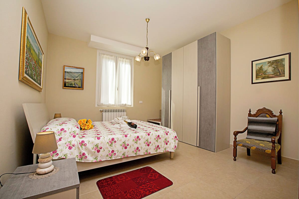 Appartement Familial, plusieurs chambres (Villa Mimosa Appartamento 4)