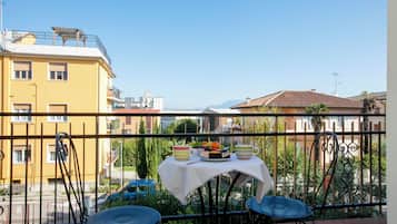 Appartement Familial, plusieurs chambres (Villa Mimosa Appartamento 5) | Restauration extérieure