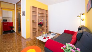 Flat-screen TV - Casa Camilla (Paradiso)