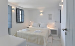 1 chambre, fer et planche à repasser, lit parapluie, Wi-Fi