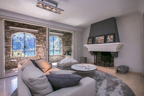 Fireplace - Magic Gandria (Lugano)