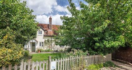 18th Century Cottage in Dorset Countryside