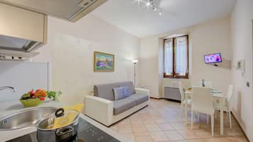 Apartamento standard, vários quartos (Berny 100m from lake & Private garage) | Parte interna