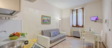 Apartamento standard, vários quartos (Berny 100m from lake & Private garage) | Parte interna