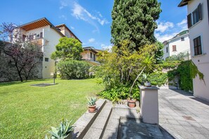 Exterior - Berny Salo: Near the Lake & Garage (Salò)