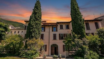 Standard Apartment, 1 Bedroom, Microwave (Berny Salò: Near the Lake & Garage) | Exterior