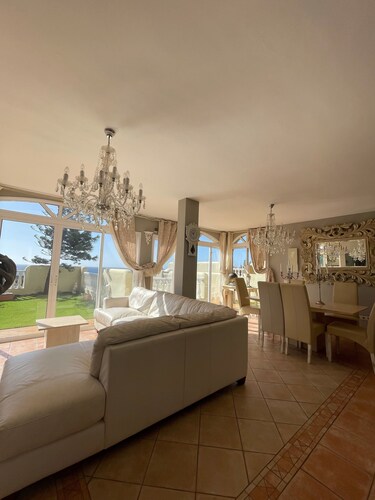 Luxury Front line beach villa with beautiful jacuzzi and amazing sea views