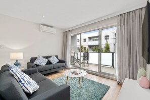 تلفزيون ذكي