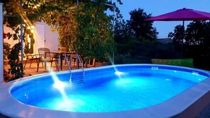 Ferienhaus (One Bedroom Home with Pool) | Pool | Außenpool, Sonnenschirme, Liegestühle